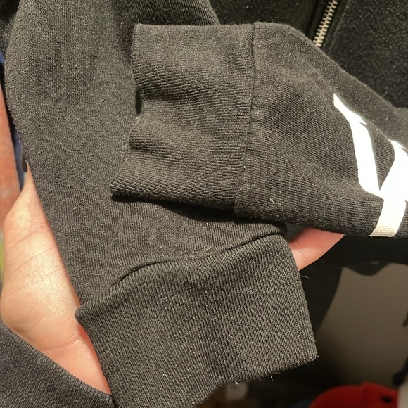 Pink vs black zip up hoodie XS - Picture 4 of 9